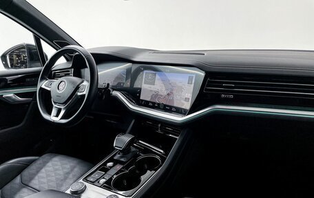 Volkswagen Touareg III, 2019 год, 5 500 000 рублей, 17 фотография