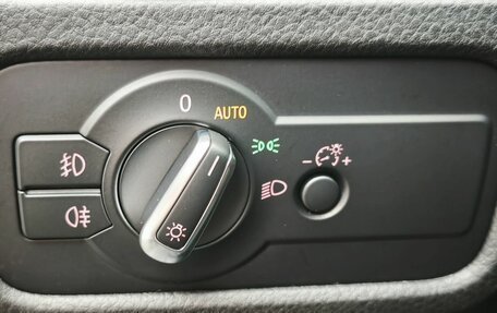 Volkswagen Touareg III, 2012 год, 1 899 000 рублей, 10 фотография