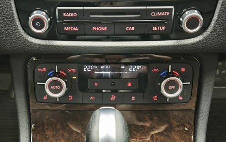 Volkswagen Touareg III, 2012 год, 1 899 000 рублей, 21 фотография