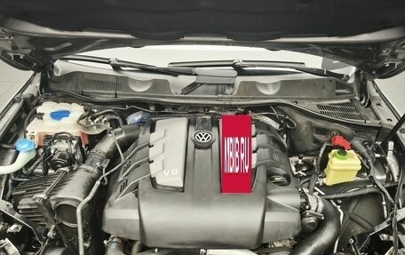 Volkswagen Touareg III, 2012 год, 1 899 000 рублей, 24 фотография