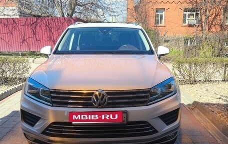 Volkswagen Touareg III, 2017 год, 4 350 000 рублей, 2 фотография