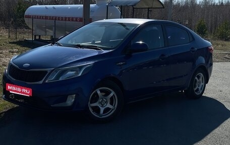 KIA Rio III рестайлинг, 2013 год, 635 000 рублей, 2 фотография