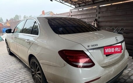 Mercedes-Benz E-Класс, 2017 год, 3 100 000 рублей, 2 фотография