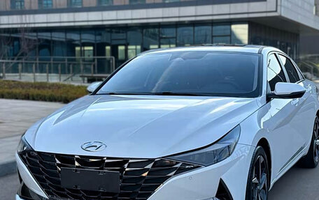 Hyundai Elantra, 2022 год, 1 480 000 рублей, 3 фотография
