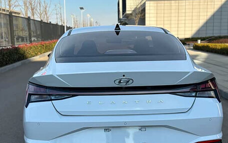 Hyundai Elantra, 2022 год, 1 480 000 рублей, 4 фотография