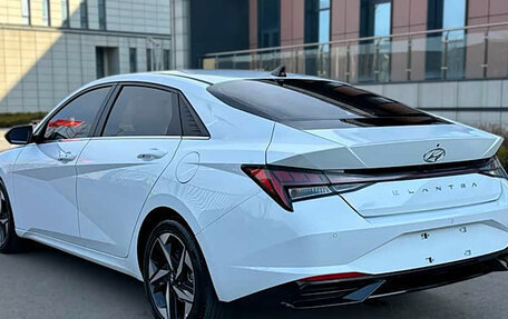 Hyundai Elantra, 2022 год, 1 480 000 рублей, 5 фотография