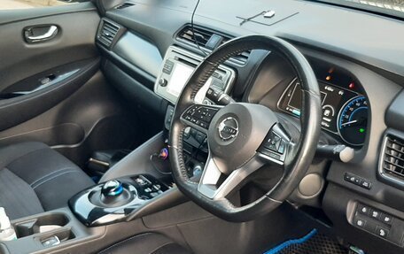 Nissan Leaf II, 2017 год, 1 670 000 рублей, 11 фотография