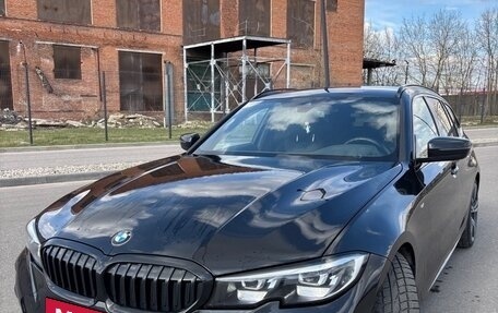 BMW 3 серия, 2020 год, 3 200 000 рублей, 3 фотография