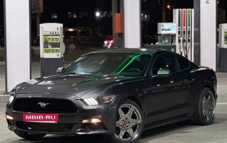 Ford Mustang VI рестайлинг, 2015 год, 2 069 000 рублей, 7 фотография