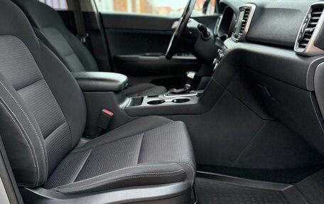 KIA Sportage IV рестайлинг, 2019 год, 2 200 000 рублей, 17 фотография