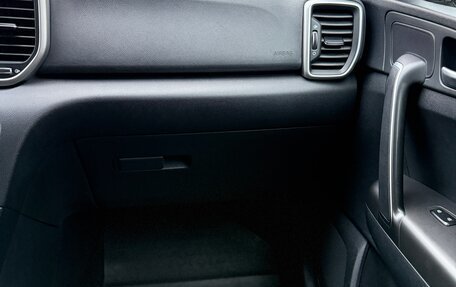 KIA Sportage IV рестайлинг, 2019 год, 2 200 000 рублей, 27 фотография