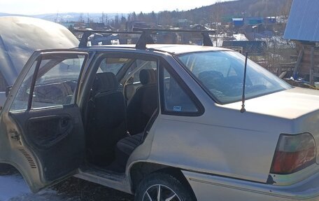 Daewoo Nexia I рестайлинг, 2001 год, 45 000 рублей, 2 фотография