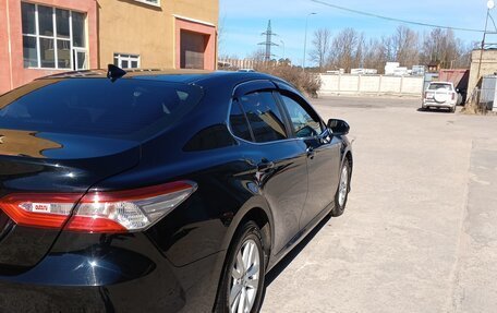 Toyota Camry, 2018 год, 2 600 000 рублей, 5 фотография