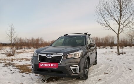 Subaru Forester, 2020 год, 2 900 000 рублей, 2 фотография