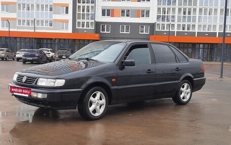 Volkswagen Passat B4, 1993 год, 200 000 рублей, 2 фотография