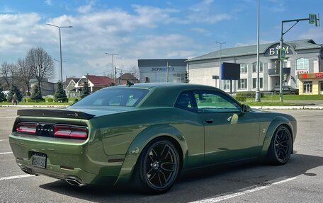 Dodge Challenger III рестайлинг 2, 2022 год, 11 000 000 рублей, 7 фотография