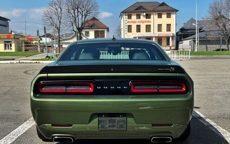 Dodge Challenger III рестайлинг 2, 2022 год, 11 000 000 рублей, 8 фотография