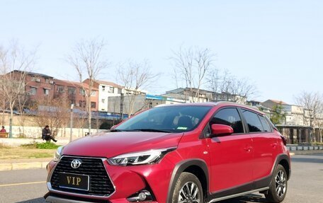 Toyota Yaris XP150 рестайлинг, 2022 год, 1 395 000 рублей, 1 фотография