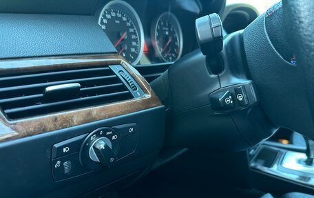 BMW 5 серия, 2008 год, 1 090 000 рублей, 17 фотография