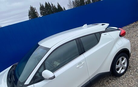 Toyota C-HR I рестайлинг, 2019 год, 2 500 000 рублей, 7 фотография