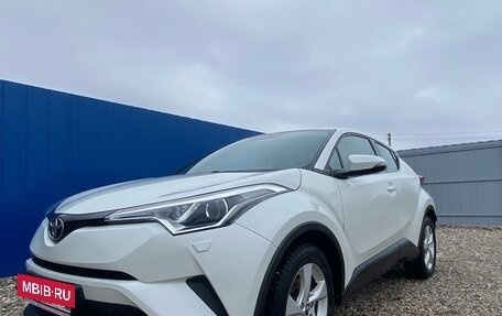 Toyota C-HR I рестайлинг, 2019 год, 2 500 000 рублей, 5 фотография
