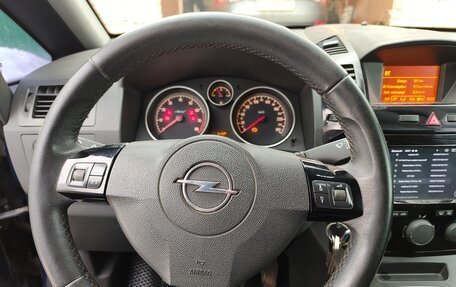 Opel Zafira B, 2011 год, 630 000 рублей, 10 фотография