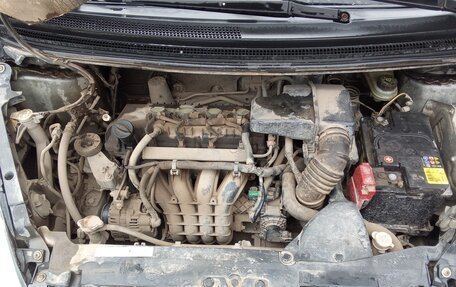 Mitsubishi Colt VI рестайлинг, 2005 год, 220 000 рублей, 4 фотография