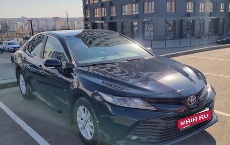 Toyota Camry, 2019 год, 2 830 000 рублей, 2 фотография