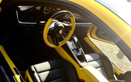 Porsche 911, 2021 год, 16 500 000 рублей, 24 фотография