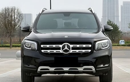 Mercedes-Benz GLB, 2022 год, 2 840 400 рублей, 2 фотография