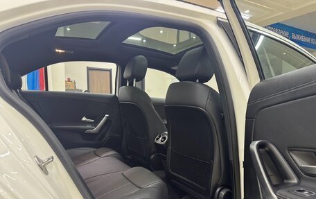 Mercedes-Benz A-Класс, 2022 год, 2 214 000 рублей, 9 фотография
