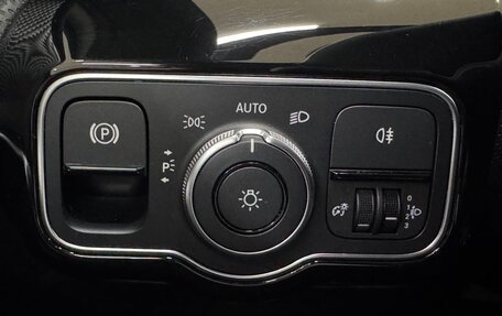 Mercedes-Benz A-Класс, 2022 год, 2 214 000 рублей, 11 фотография