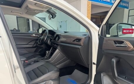 Volkswagen Tharu, 2021 год, 1 900 000 рублей, 10 фотография