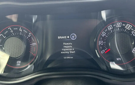 Dodge Challenger III рестайлинг 2, 2018 год, 3 400 000 рублей, 10 фотография