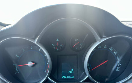 Chevrolet Cruze II, 2010 год, 495 000 рублей, 10 фотография