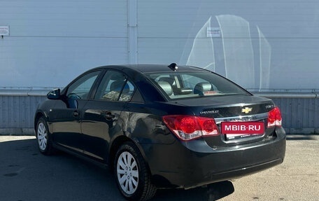 Chevrolet Cruze II, 2010 год, 495 000 рублей, 6 фотография