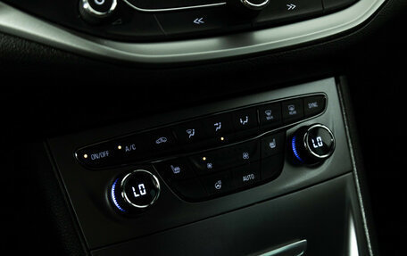 Opel Astra K, 2019 год, 1 549 700 рублей, 16 фотография