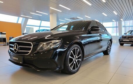 Mercedes-Benz E-Класс, 2019 год, 3 190 000 рублей, 1 фотография