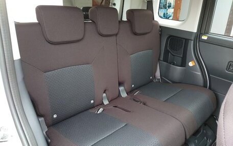 Toyota Roomy I, 2023 год, 864 000 рублей, 8 фотография