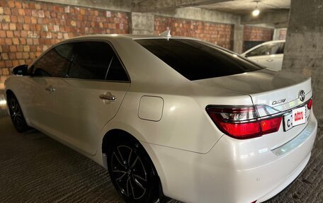 Toyota Camry, 2017 год, 2 900 000 рублей, 4 фотография