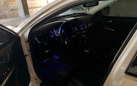 Toyota Camry, 2017 год, 2 900 000 рублей, 8 фотография