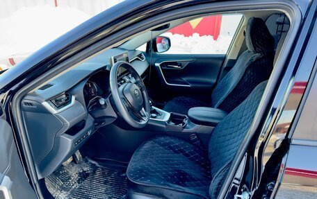 Toyota RAV4, 2021 год, 3 850 000 рублей, 15 фотография