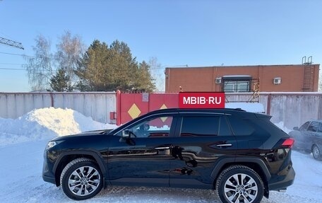 Toyota RAV4, 2021 год, 3 850 000 рублей, 11 фотография