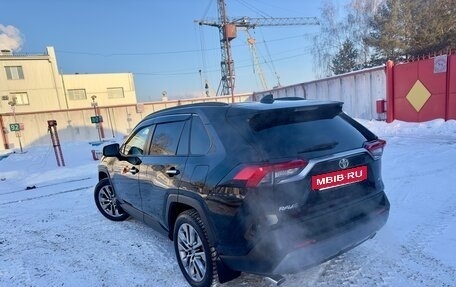 Toyota RAV4, 2021 год, 3 850 000 рублей, 4 фотография