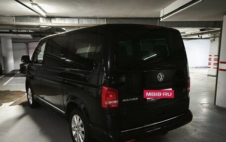 Volkswagen Multivan T5, 2012 год, 2 353 000 рублей, 5 фотография