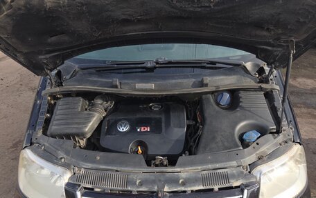 Volkswagen Sharan I рестайлинг, 2004 год, 650 000 рублей, 6 фотография