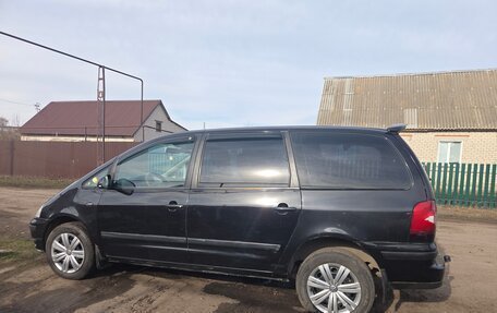 Volkswagen Sharan I рестайлинг, 2004 год, 650 000 рублей, 3 фотография