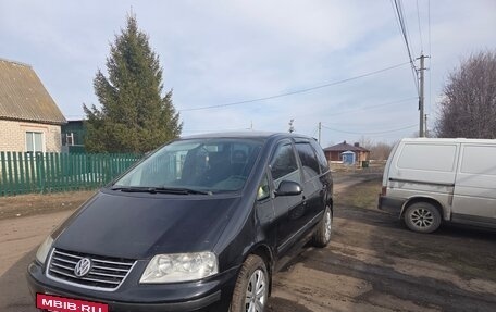 Volkswagen Sharan I рестайлинг, 2004 год, 650 000 рублей, 2 фотография