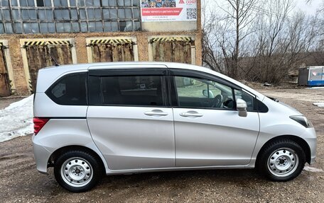Honda Freed I, 2010 год, 900 000 рублей, 4 фотография