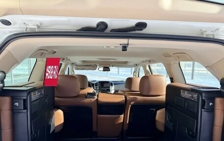 Toyota Land Cruiser 200, 2014 год, 4 300 000 рублей, 25 фотография